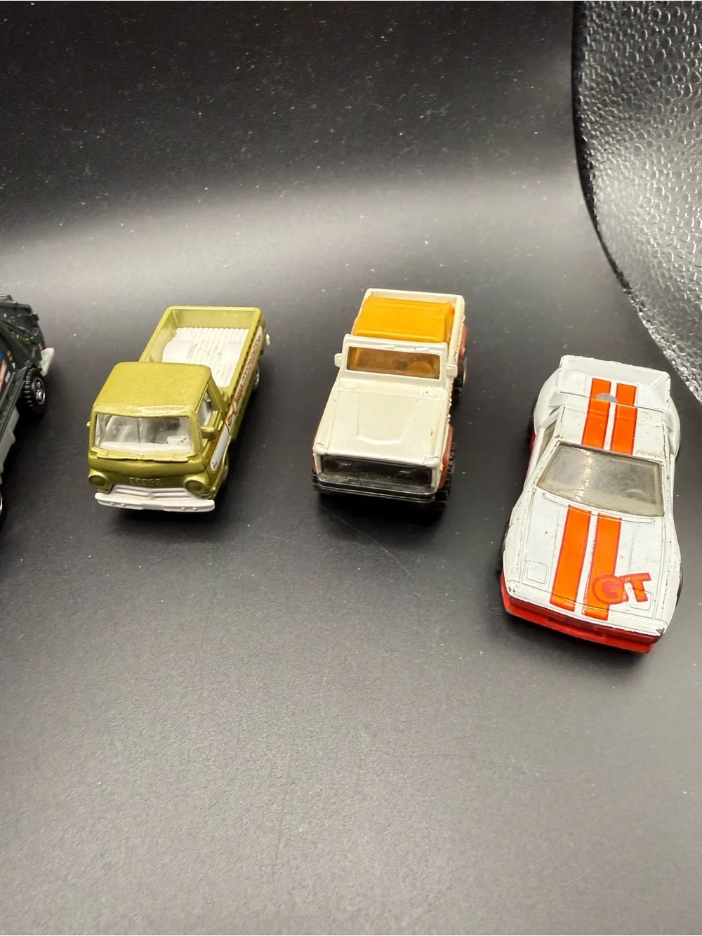 Matchbox Lot 7 Camaro IROC-Z Pontiac Fiero GT 85 Dodge A100 Land Rover Discovery